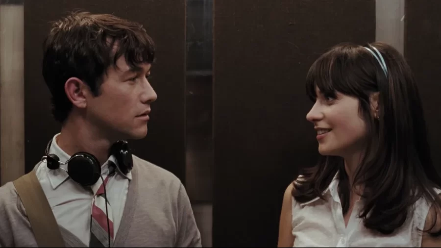 escena de Tom y Summer en el elevador