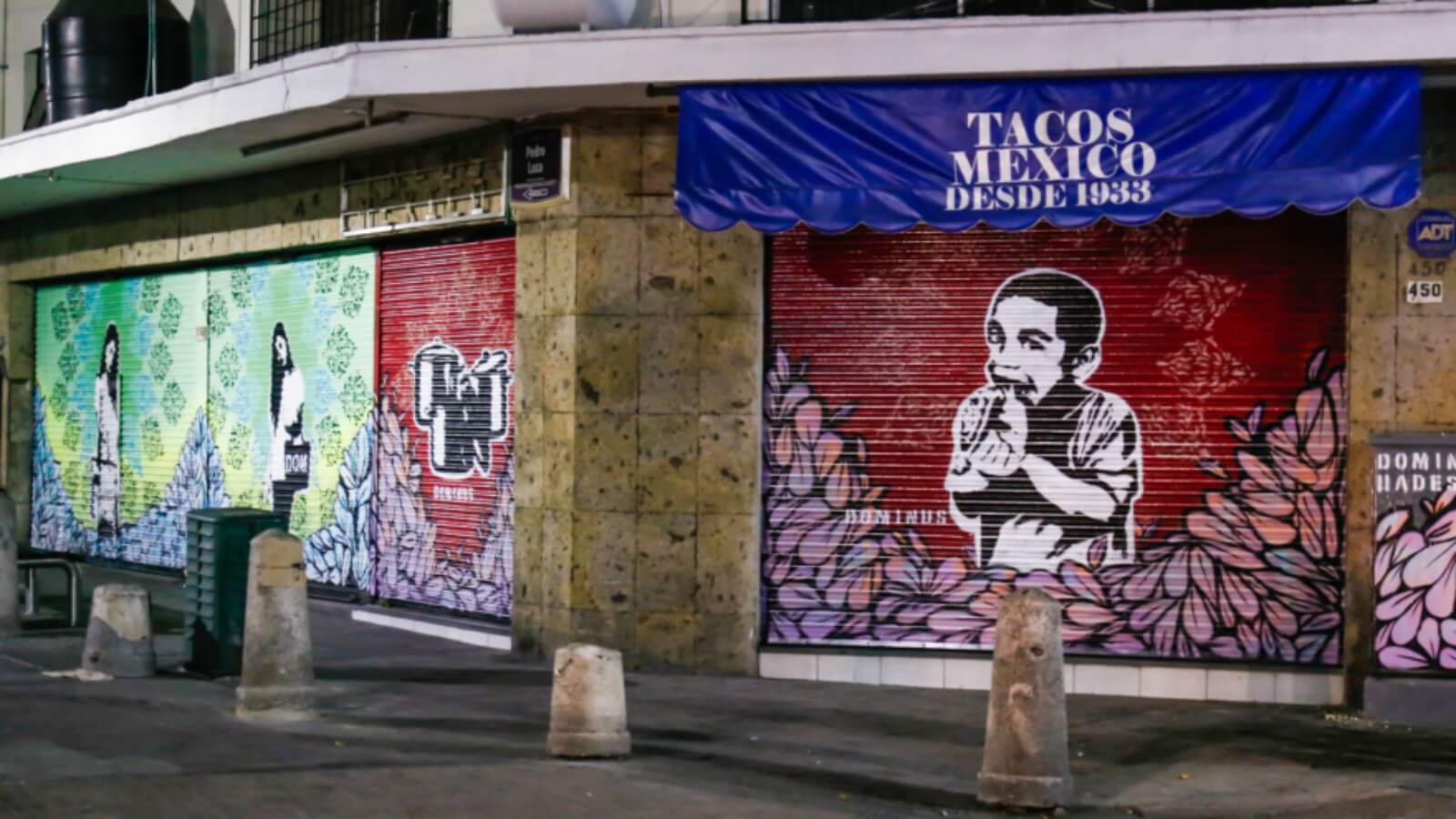 Arte y comunidad: intervención de cortinas de locatorios por Galería Monumental en Guadalajara