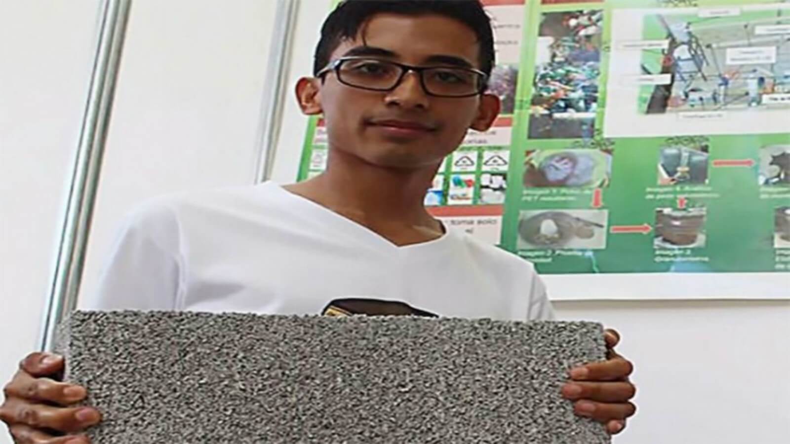 Estudiante mexicano crea ladrillos hechos de PET