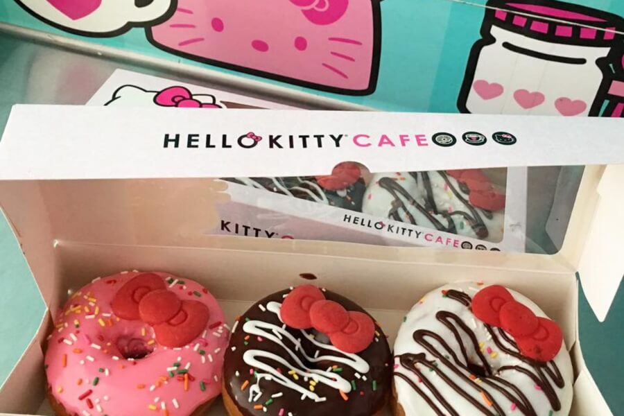 Hello Kitty Food truck cafe
