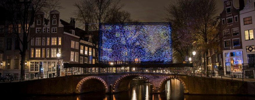 La Noche Estrellada en el Festival de luz de Amsterdam