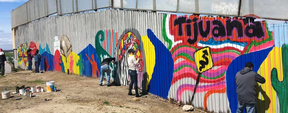 Mural en la frontera de México