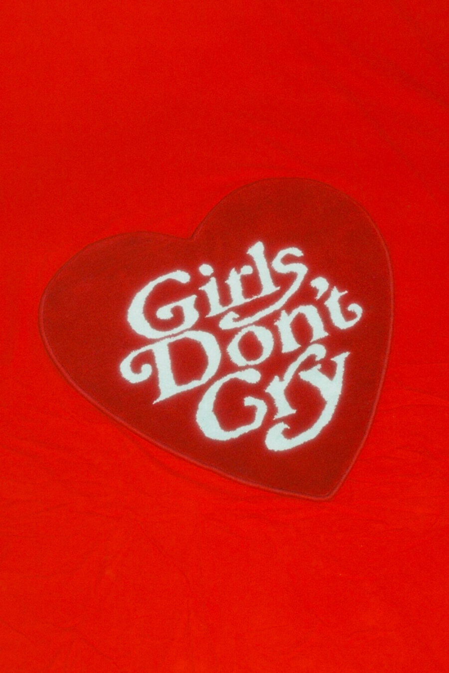alfombra roja para  Girls Don't Cry de Verdy