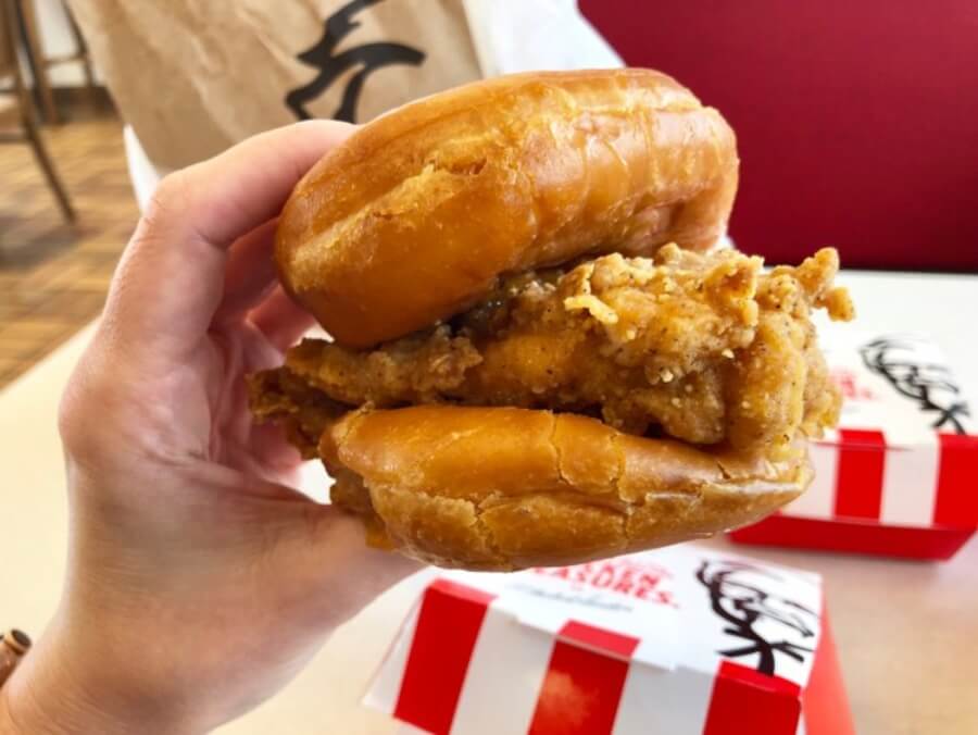 KFC venderá Chicken and Donuts