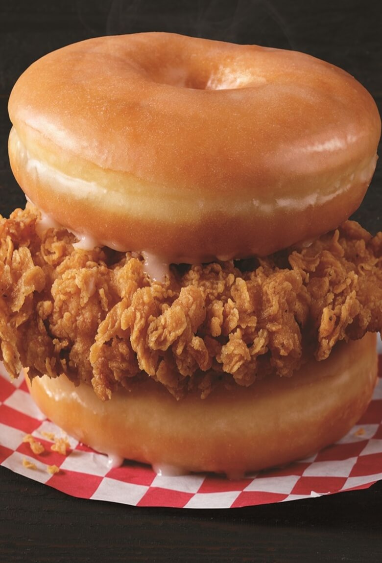 KFC venderá sandwiches de pollo en donas glaseadas
