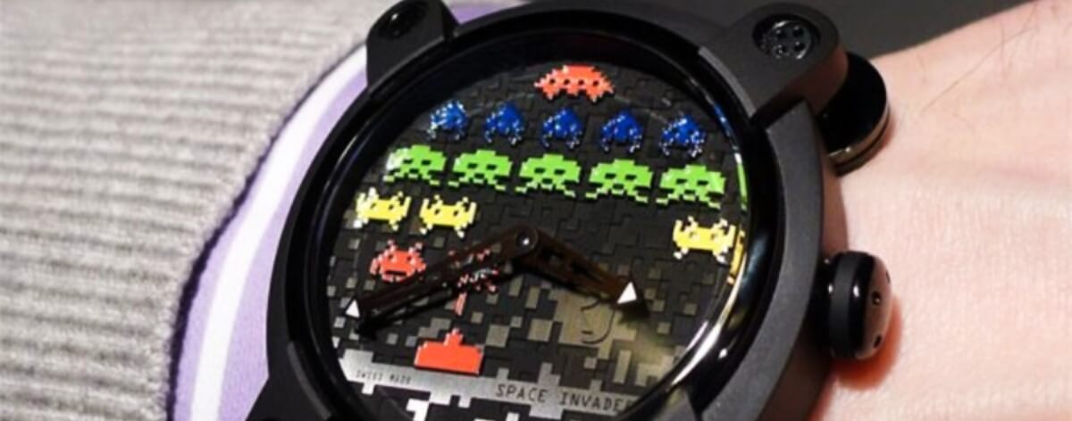 Space Invader lanzó reloj