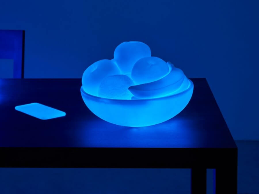 El artista vuelve a presentar sus esculturas lumínicas