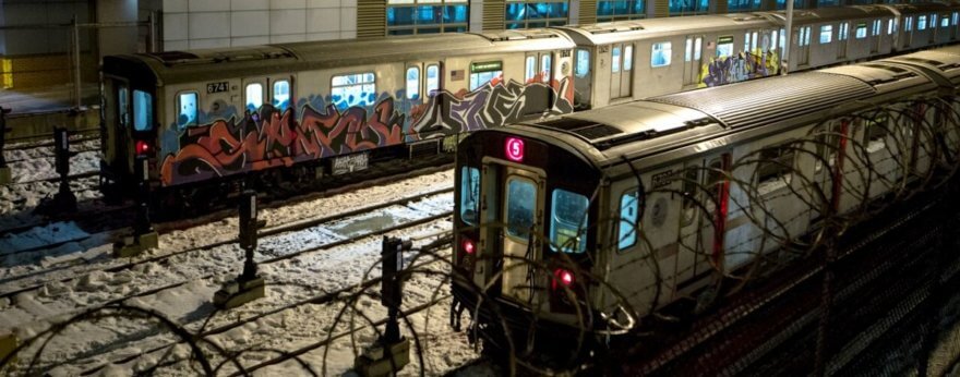 Metro de Nueva York fue intervenido con graffiti ilegal