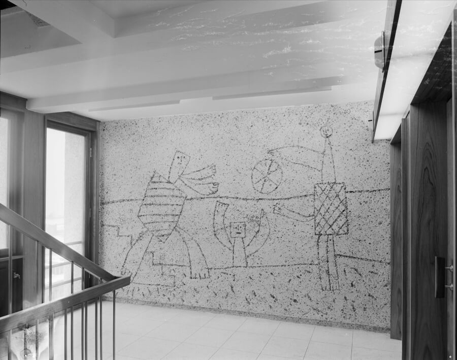 Building demolished with murals by Carl Nesjar and Picasso