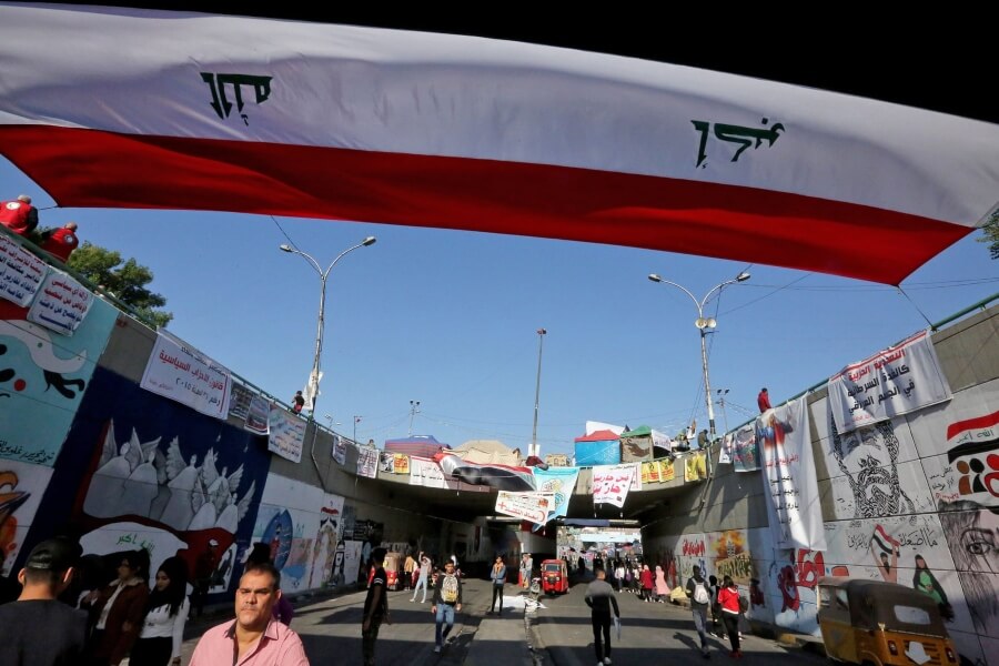Murales de protesta en túnel de Bagdad