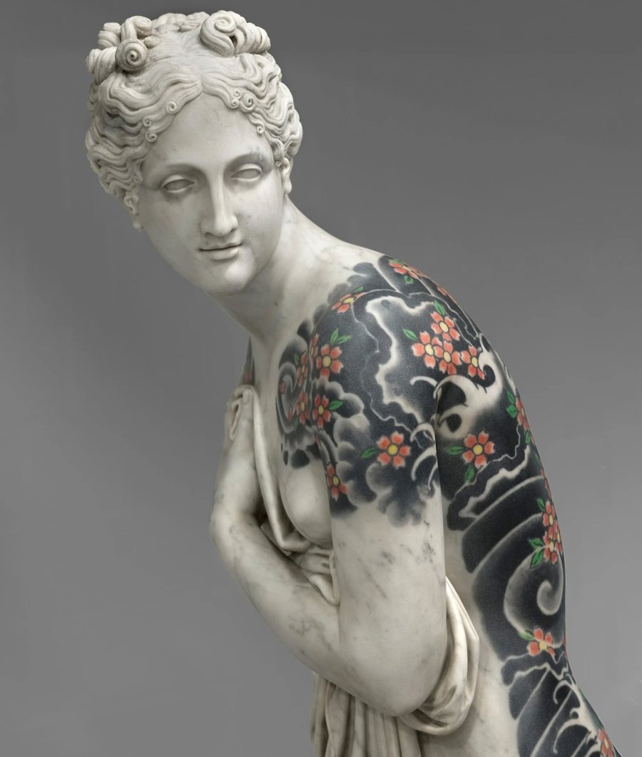 Esculturas clásicas tatuadas por Fabio Viale