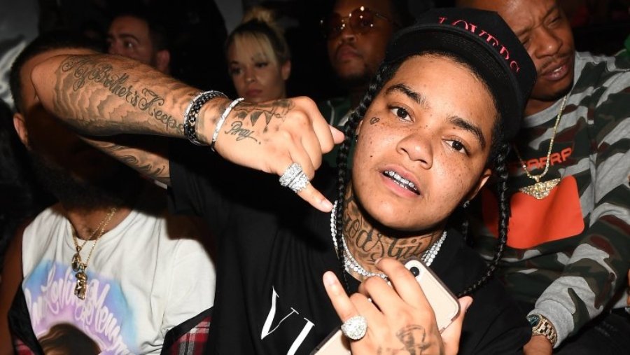 Young MA; raperos queer