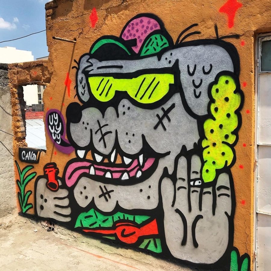 Graffiti de perro gris por CAN