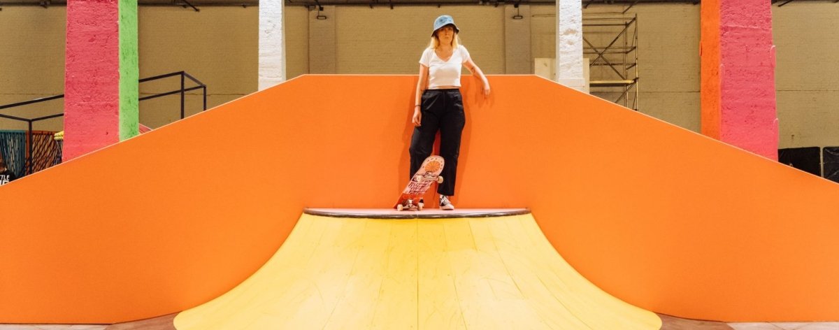 Yinka Ilori y su reciente intervención en un skatepark