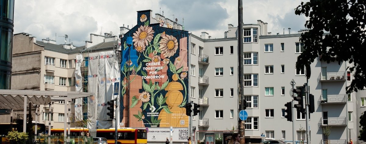 Mural en Varsovia de Dawid Ryski y Maciek Polak con pintura ecológica