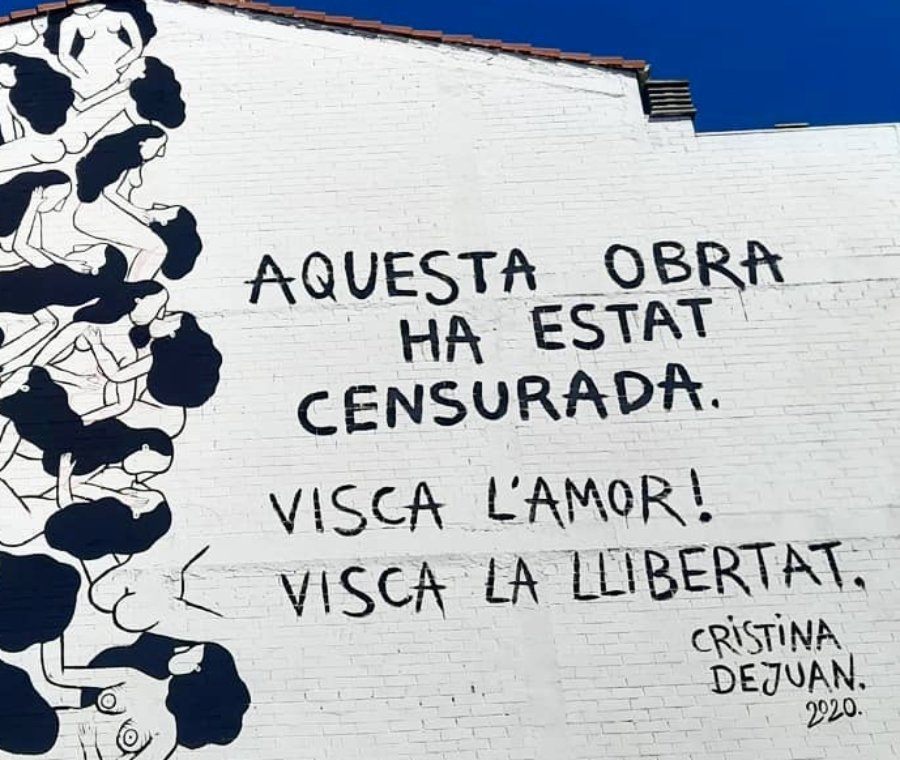 Mural que muestra mujeres besándose es censurado