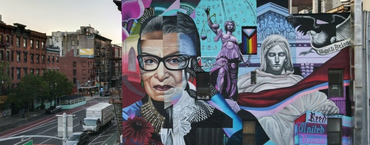 Mural de Elle Streetart en homenaje a la juez Ruth Bader