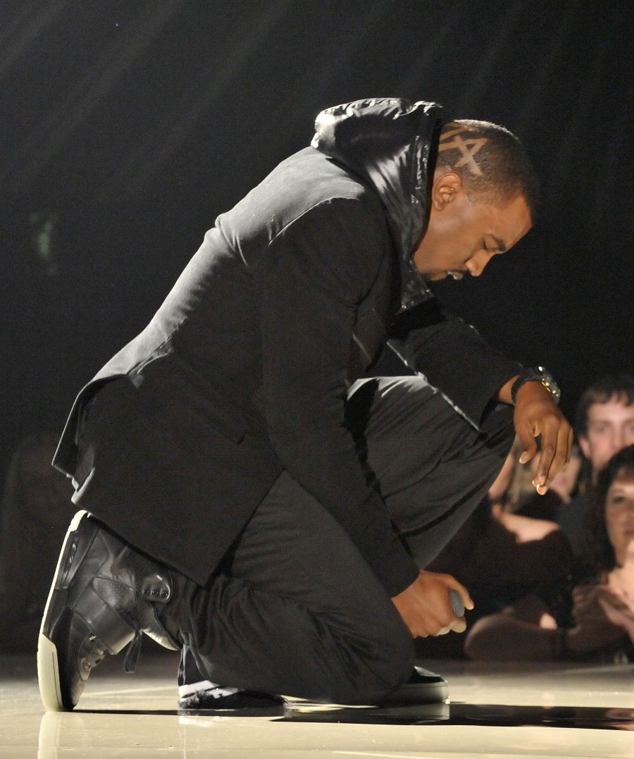 Kanye West durante los Grammy 2008