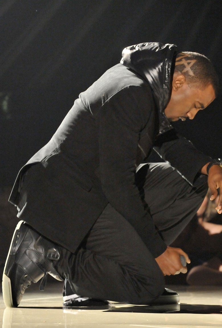 Las Yeezy 1 de Kanye West podrían subastarse por 1MDD
