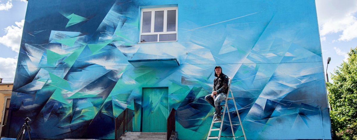 Paner nos regala esta belleza de mural titulada “Mirror Land” en Polonia