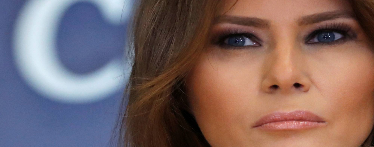 Melania Trump lanza plataforma de NFT y vende uno de sus ojos azules