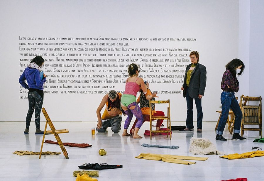 Imagen de la exposición "A escala humana" de La Ribot