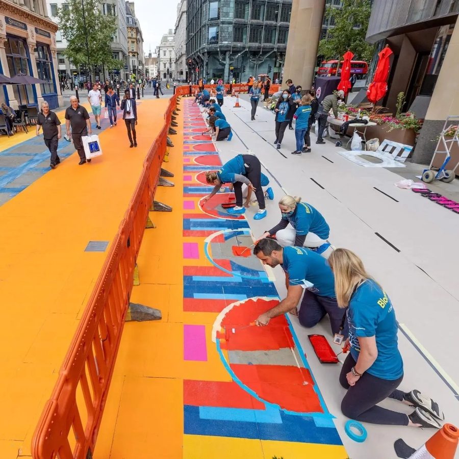 Iniciativa de Bloomberg para pintar cruces peatonales y prevenir accidentes