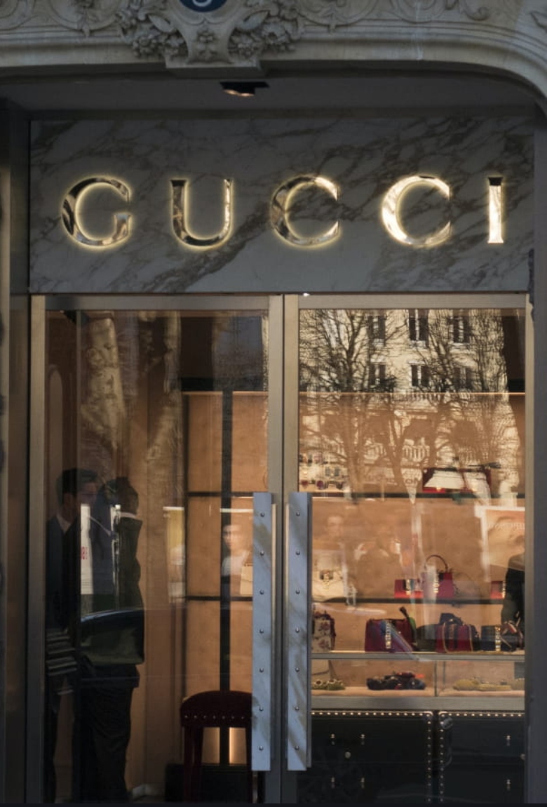 Gucci y SuperRare crean marketplace de obras de arte NFT