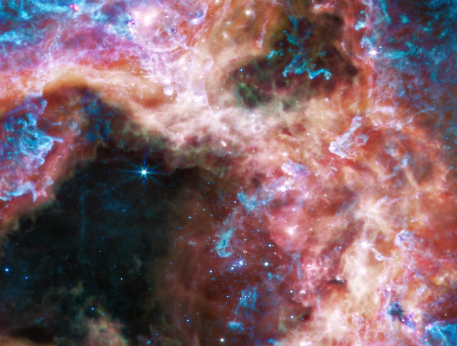 Telescopio Webb de la NASA observa a araña cósmica en una nueva imagen