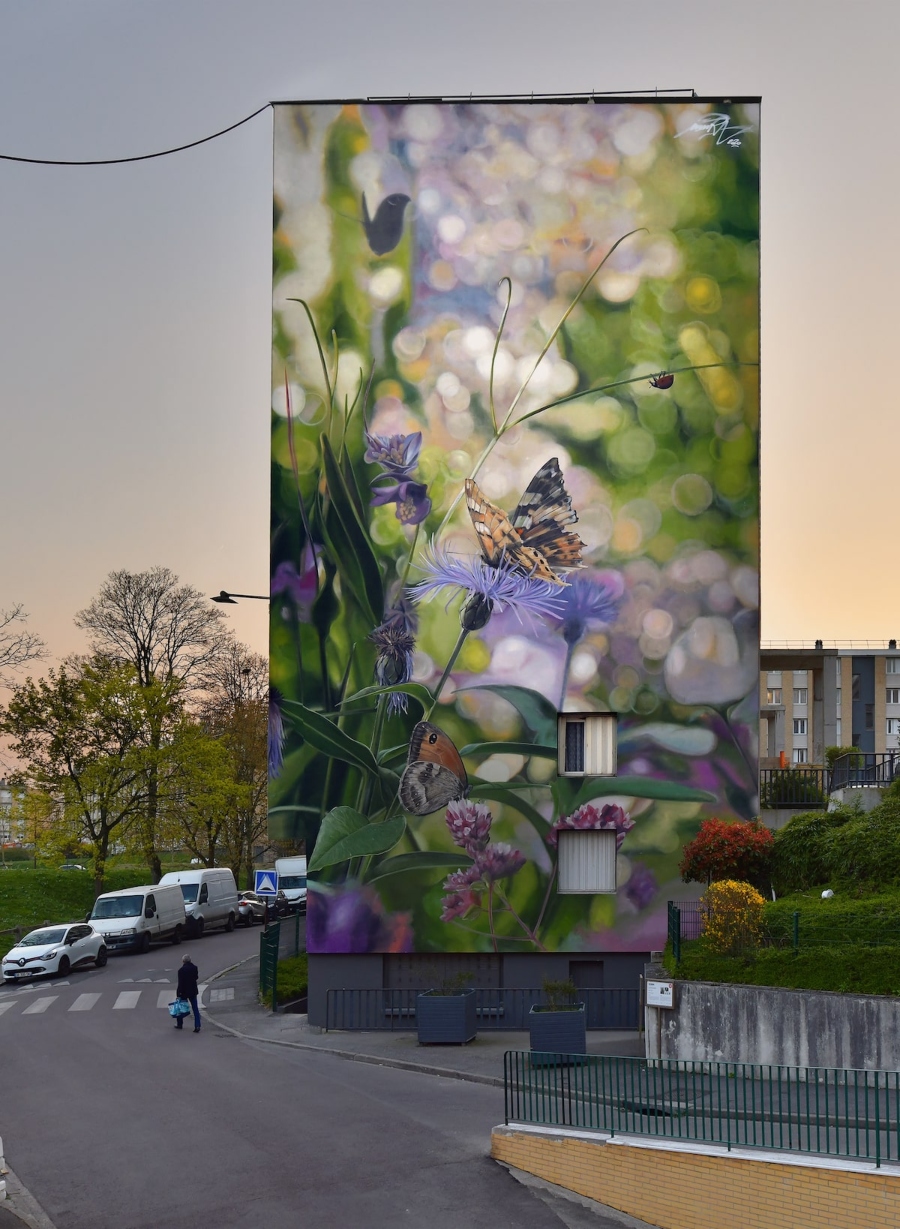 Mural "Where Amazement Blooms"