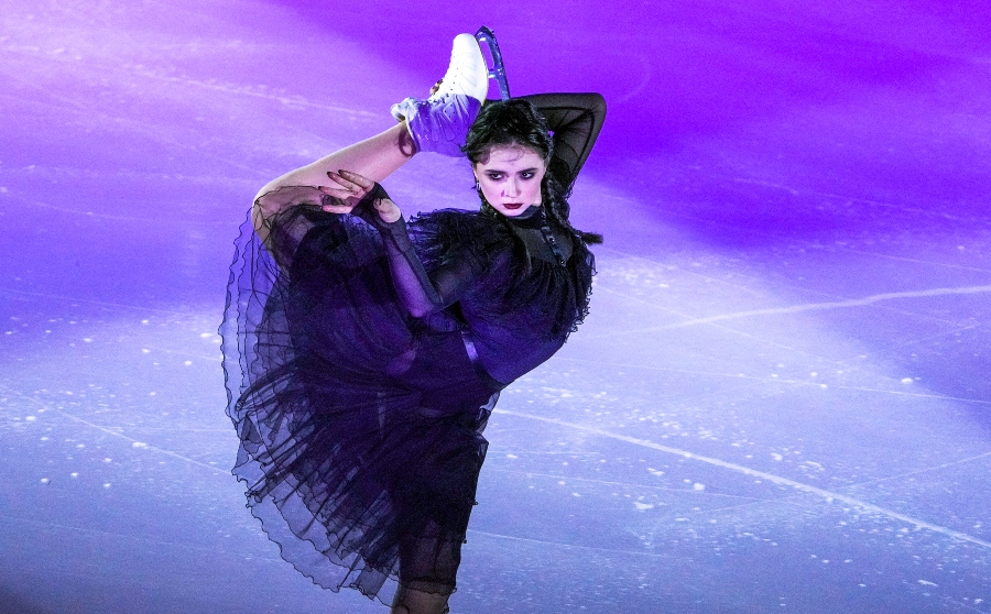 Kamila Valieva interpretando coreografía de Wednesday