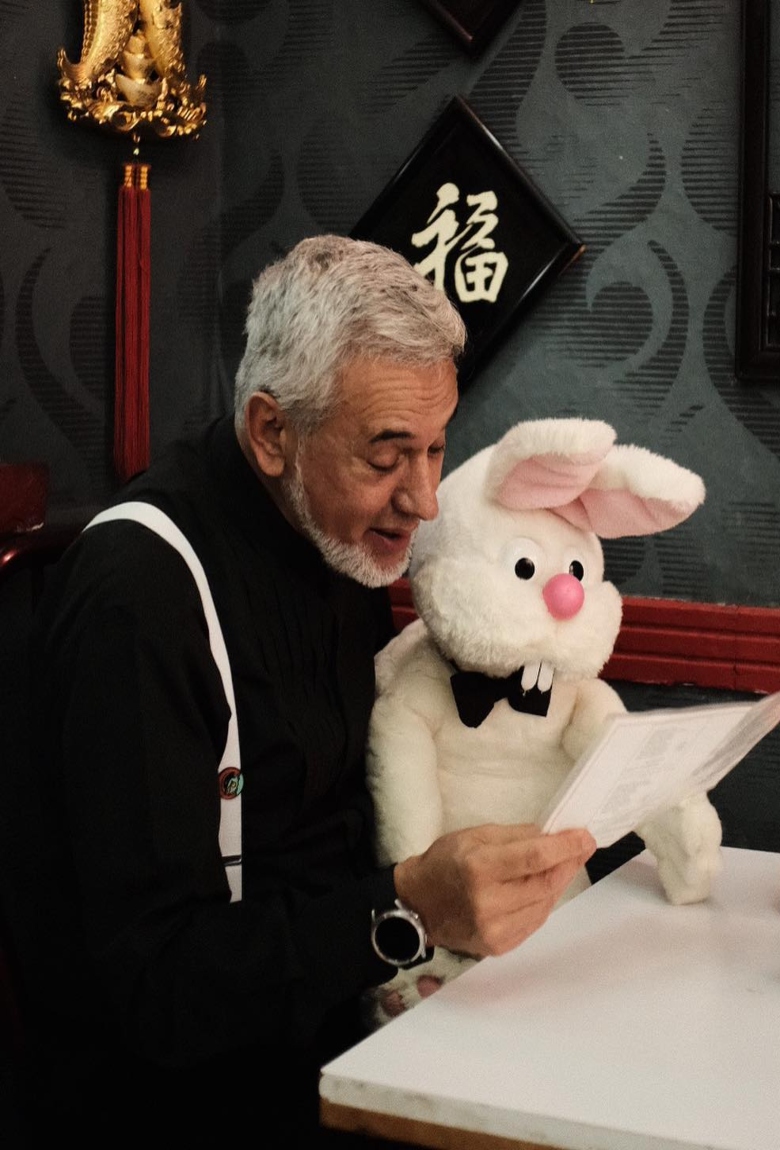 Tony Delfino x Mago Frank y Conejo Blas: el nuevo drop retro que celebra al Año del conejo