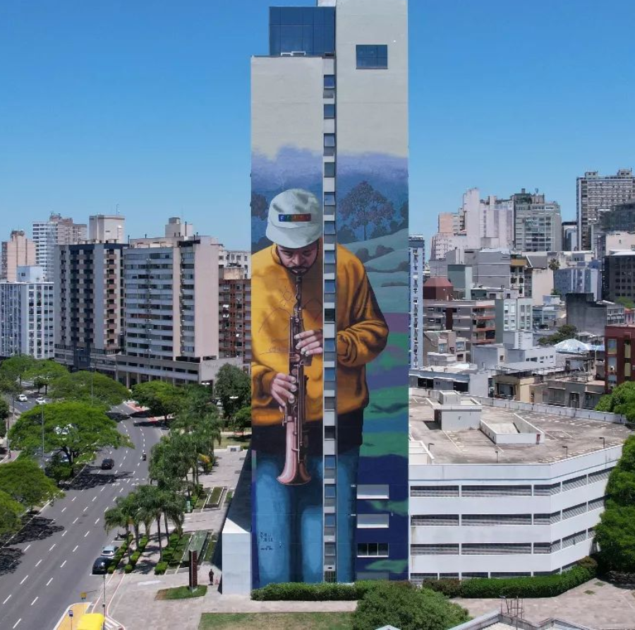Pieza de Apolo Torres en Brasil