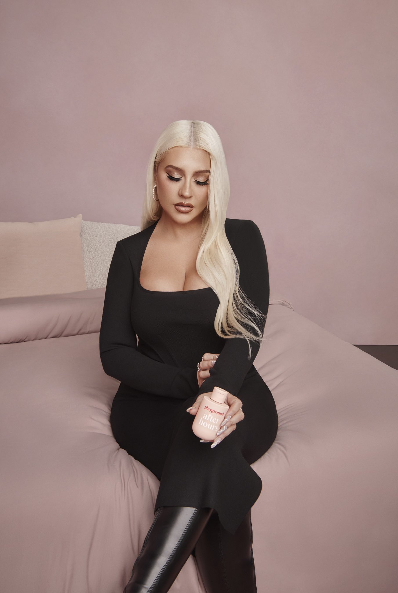 Christina Aguilera lanza Playground, Su propia marca de lubricantes femeninos 