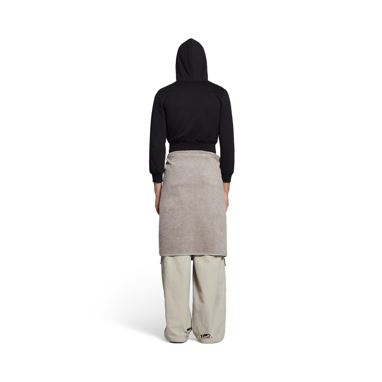 La polémica "Towel Skirt" de Balenciaga ya está a la venta
